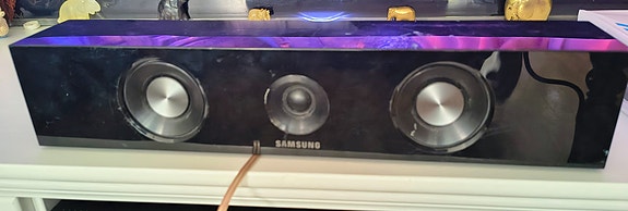 Samsungin keskikaiutin