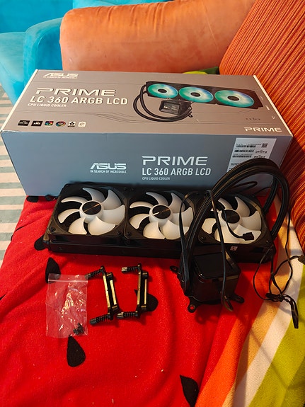 ASUS Prime LC 360 ARGB LCD nestejäähdytin