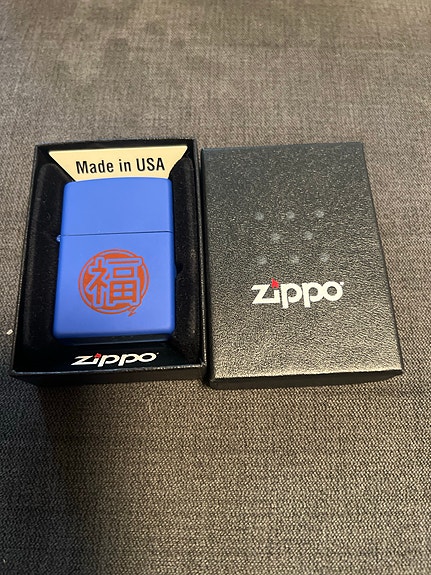 Zippo sytytin sininen
