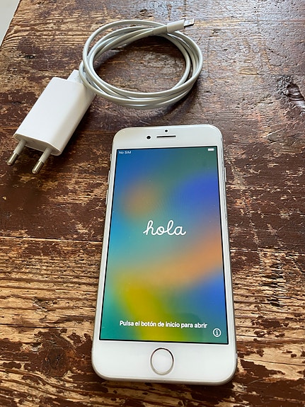 Apple iPhone 8 64GB -2020