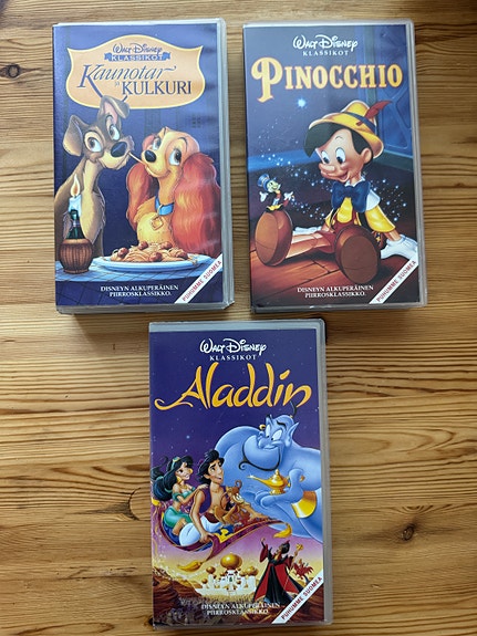 Disney VHS -kasetteja, 2€ kpl