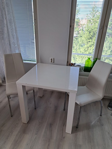 Pieni ruokailuryhmä