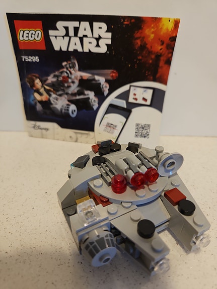 Lego Star Wars 75295 Millennium Falcon -mikrohävittäjä