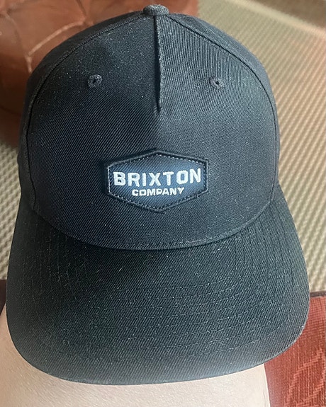 Brixton suoralippis