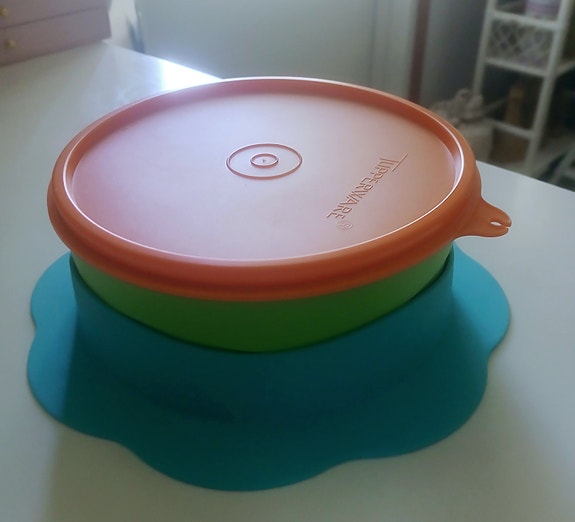 Tupperware lasten lautassetti uusi