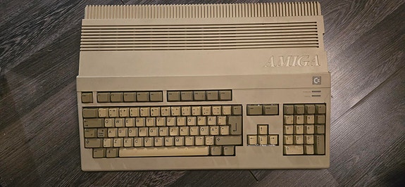 Commodore amiga 500 projekti.