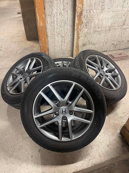 Honda 17 inches renkaat ja vanteet 5x114