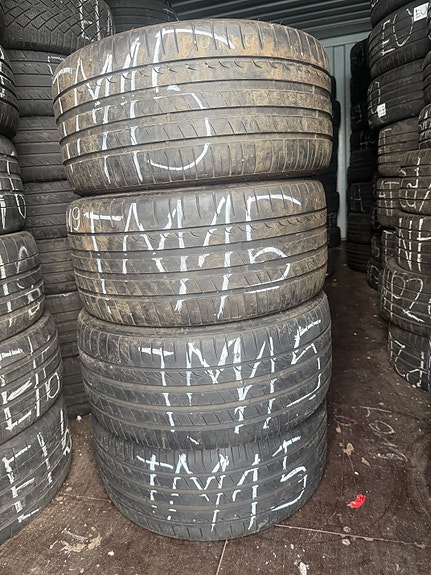 Renkaat 255/30/19 Minerva 4 kpl 5 mm TM15