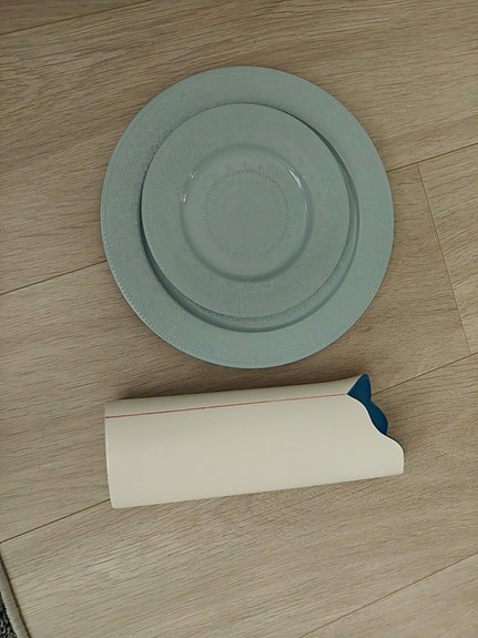Arabia Sävyposliini lautaset (Stockmann 100v) & Pentik Salvia maljakko