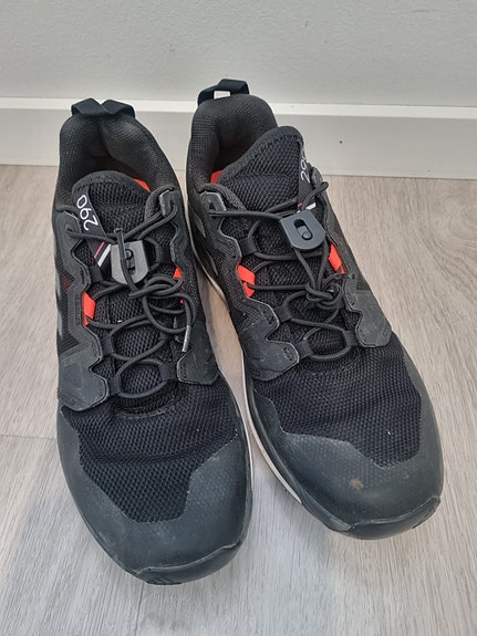 Adidas Terrex lenkkarit