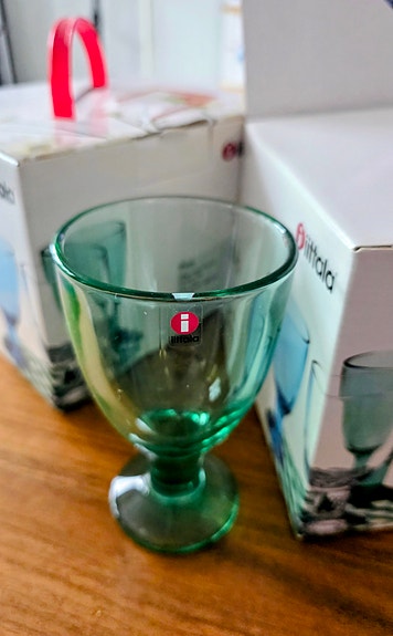 Iittala Verna vaaleanvihreä viinilasi