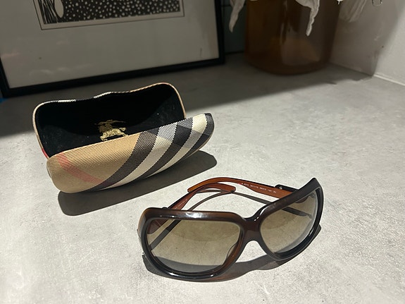 Vintage Burberry aurinkolasit