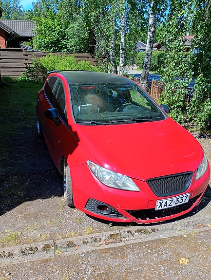 SEAT Ibiza IV Hatchback (6J5, 6P1) 1.4 Bensiini 85 hv, vm 2012