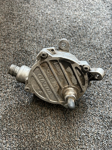 Volvo S80 mk2 D5 alipainepumppu