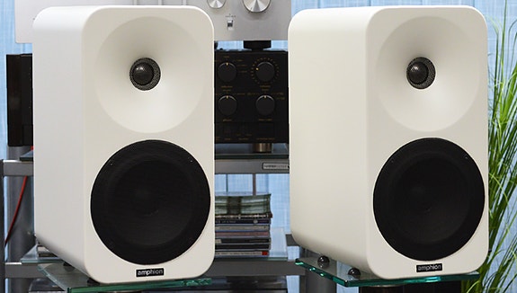 Haussa huippusiistit Amphion Ion L tai Helium3 kaiuttimet