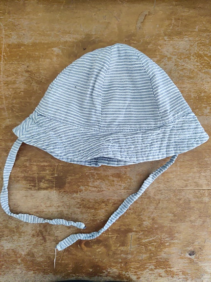 Vauvojen hellehattu