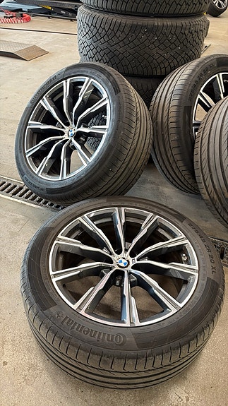 Bmw x5 g05 Oem 20” renkaat +continental kumit
