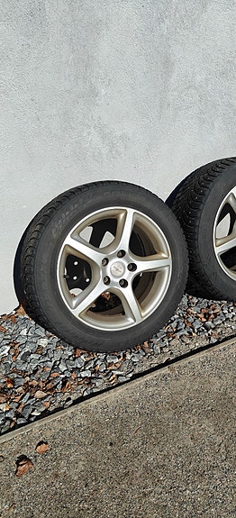5x112 vanteet 205/55R16 nastarenkailla