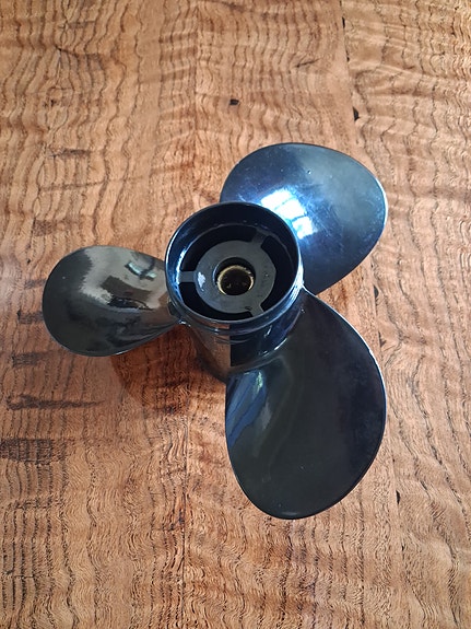 Polastorm genesis 9 1/4 x 10 potkuri