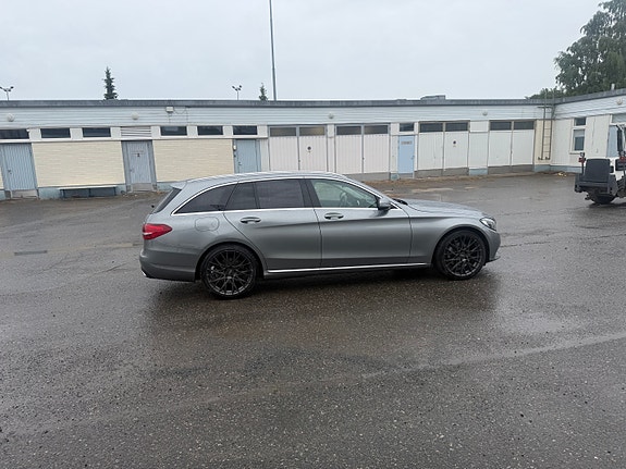 Mercedes-Benz vanteet ja renkaat 19”