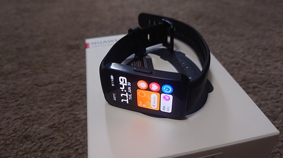 Huawei Band 8 aktiivisuusranneke/kello + tarvikkeet