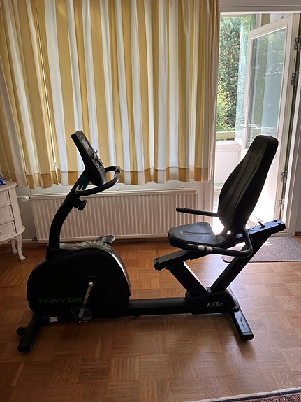 Myydään kuntopyörä Tunturi F20 r
