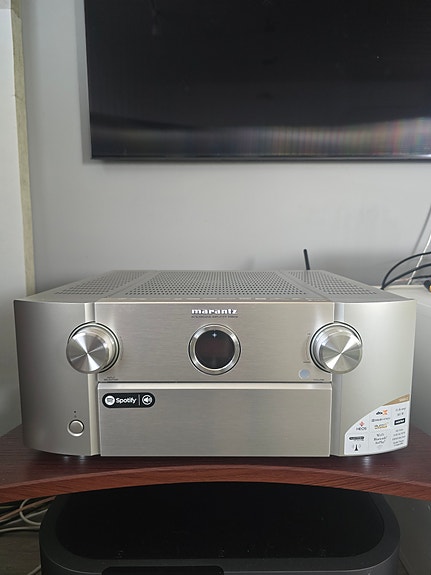 Marantz AV-vahvistin hopea