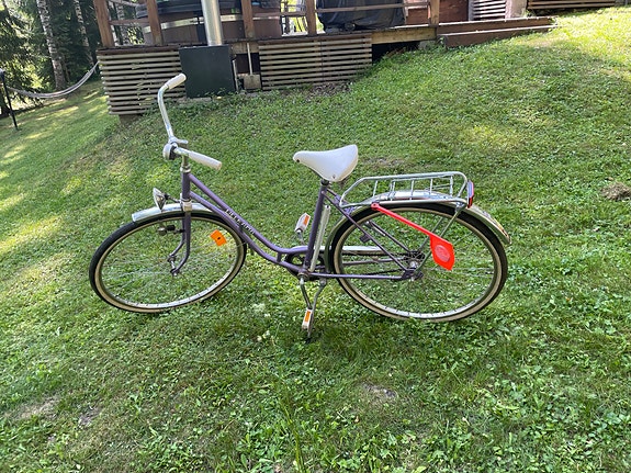 Helkama naisten kaupunkipyörä 28" runko M