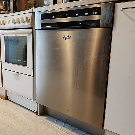 Whirlpool astianpesukone