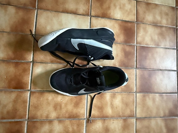 Nike koripallokengät