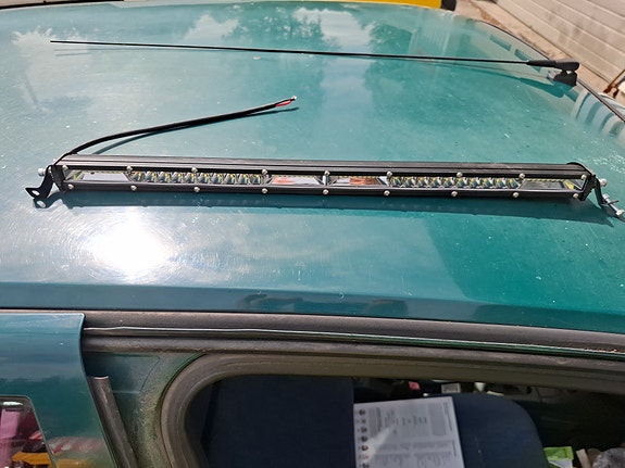 Led-valopaneeli autoon