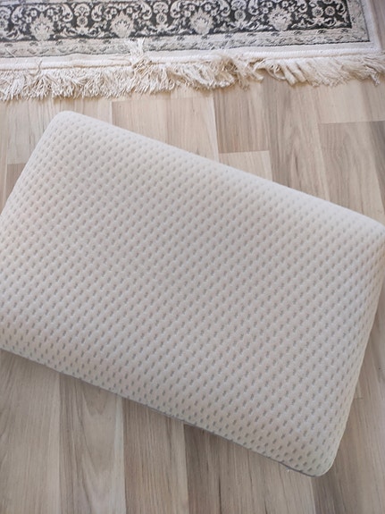 Jysk Wellpur tyyny ( a. 59,99€)