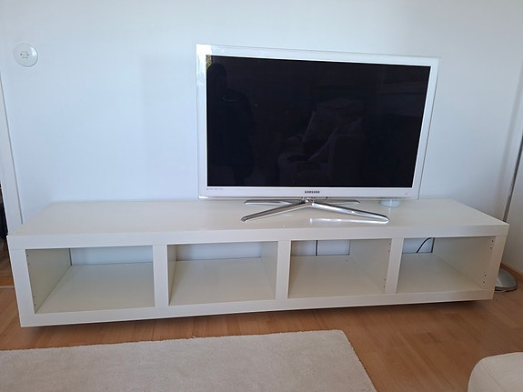 Ikean tv taso/hylly