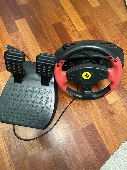 Thrustmaster rattiohjain