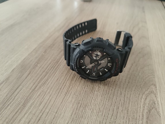 Casio G-Shock miesten rannekello musta