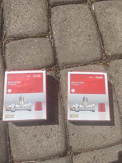 Danfoss RA-N 10 3/8" patteriventtiilit 013G0052