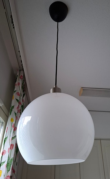 Valkoinen kattovalaisin