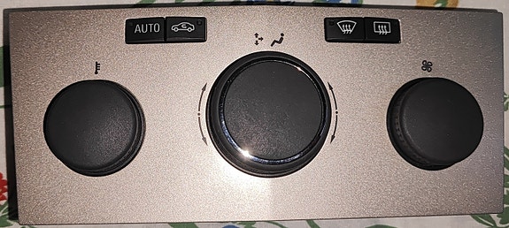 Ilmastoinnin Lämmönsäätö paneli Opel ASTRA H 2004–2010