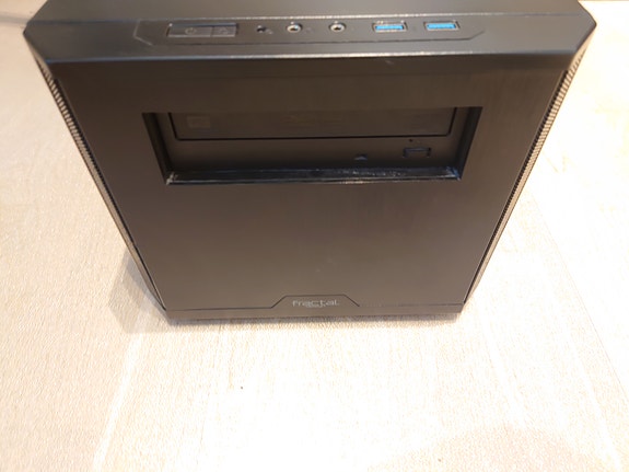 Fractal Design Core 500 mini-ITX-kotelo + 500w psu