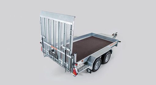 Vuokrattava Peräkärry, konelavetti, jarrullinen, kokonaispaino 3500 kg