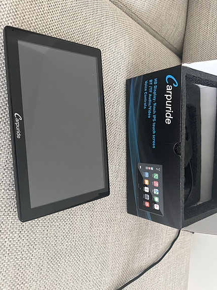 Carpuride 9" IPS kosketusnäyttö autoon Bluetoothilla