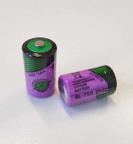 Tadiran SL-750 lithium-paristo. 3.6V 1/2AA. 22 kpl.