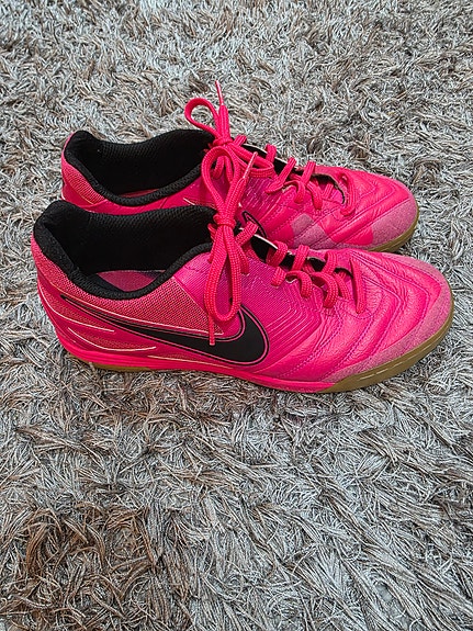 Nike sisäpelikengät 40,5