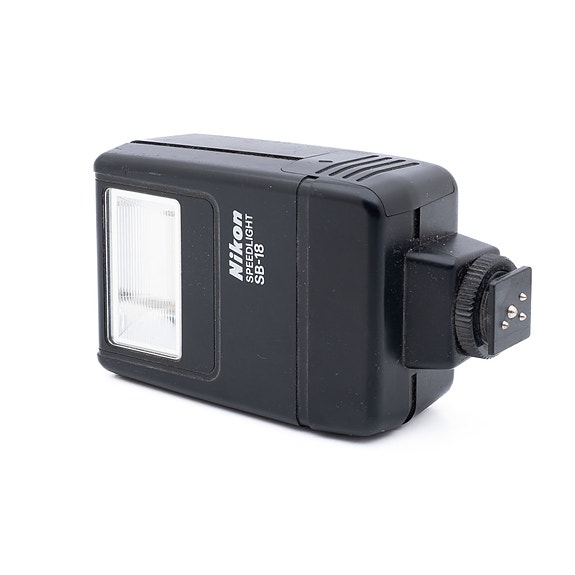 Nikon SB-18 salama – Käytetty