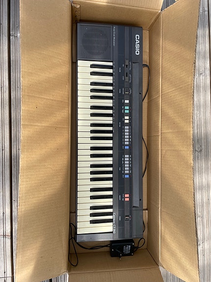 Casio Casiotone CT-360 kosketinsoitin