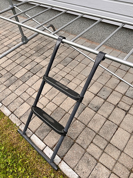 Trampoliinin portaat