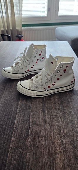 Converse tennarit
