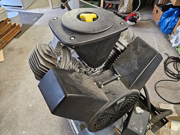 Mäntäkompressori Atlas Copco LE 3 - 10, varaosiksi