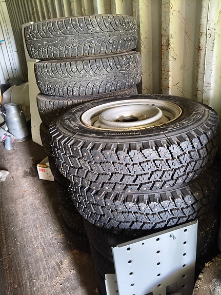 hiace/hilux pyörät 14"