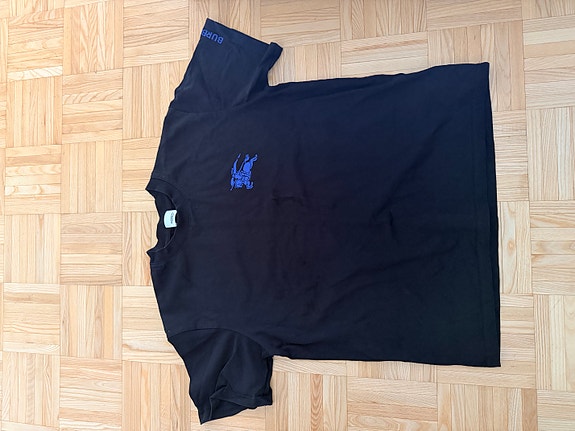 Burberry t-paita M musta